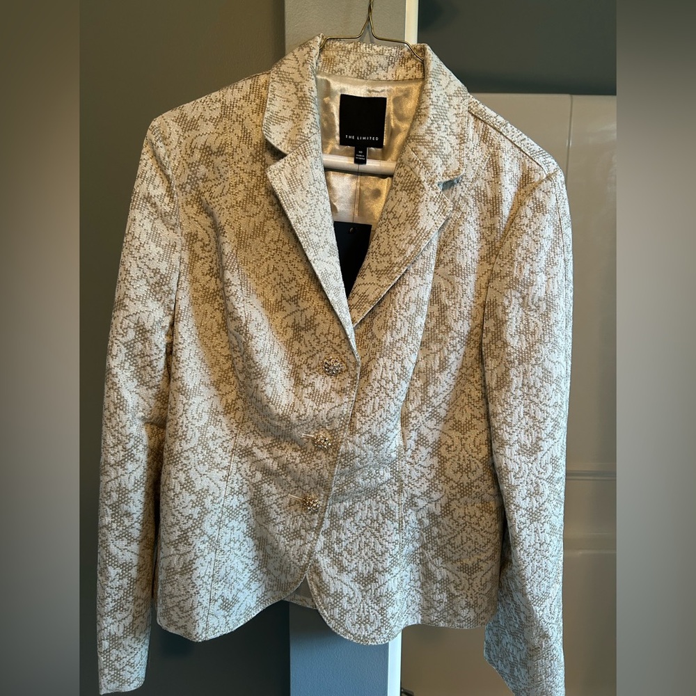 The Limited Cream Blazer with Elegant Pattern wonderful with cream trousers